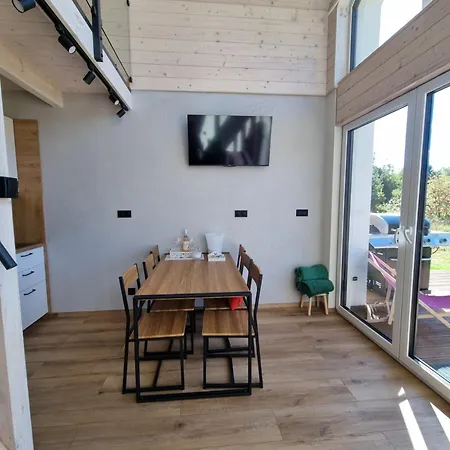 Vakantiehuis Przystan Lubie Linowo (Drawsko)