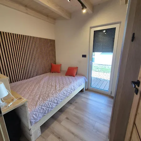 Vakantiehuis Przystan Lubie Linowo (Drawsko)